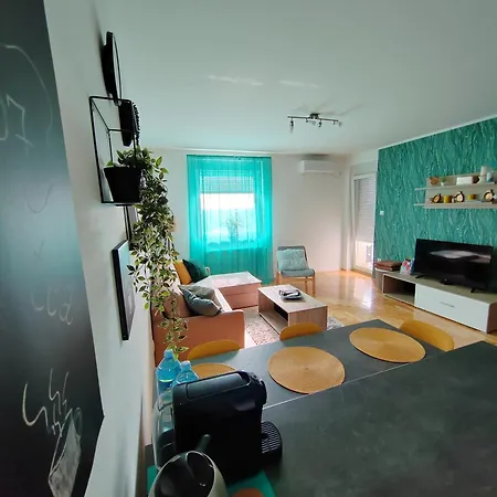 Krstic_lux סובוטיקה